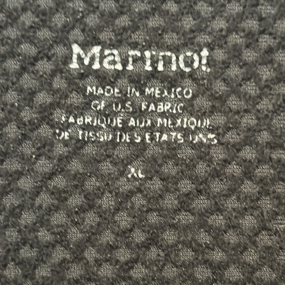 Marmot 1/4 Zip Lightweight Pullover (XL) - Picture 6 of 9